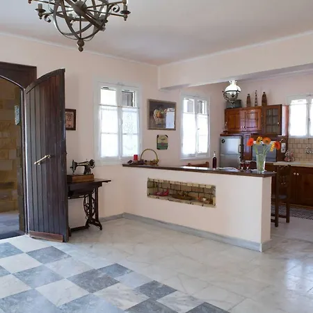 Evi * Lefkada City